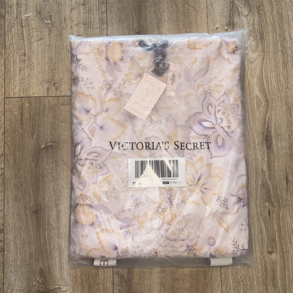 Victoria’s Secret Packable Beach Blanket